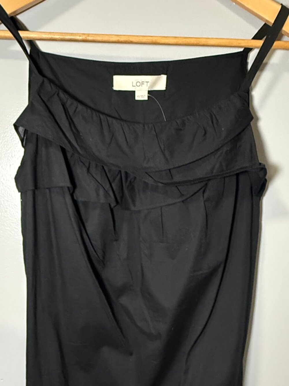 LOFT Black Ruffle Sleeveless Top